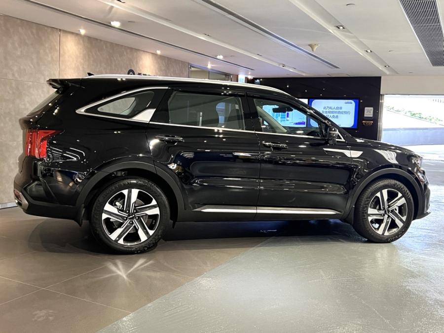 SORENTO GT PLATINUM - Image 2